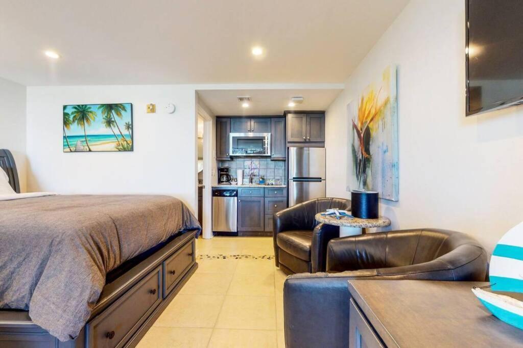 Sea Spray, Studio 114, Beach Steps Away! Pool+Wifi Ruskin Extérieur photo
