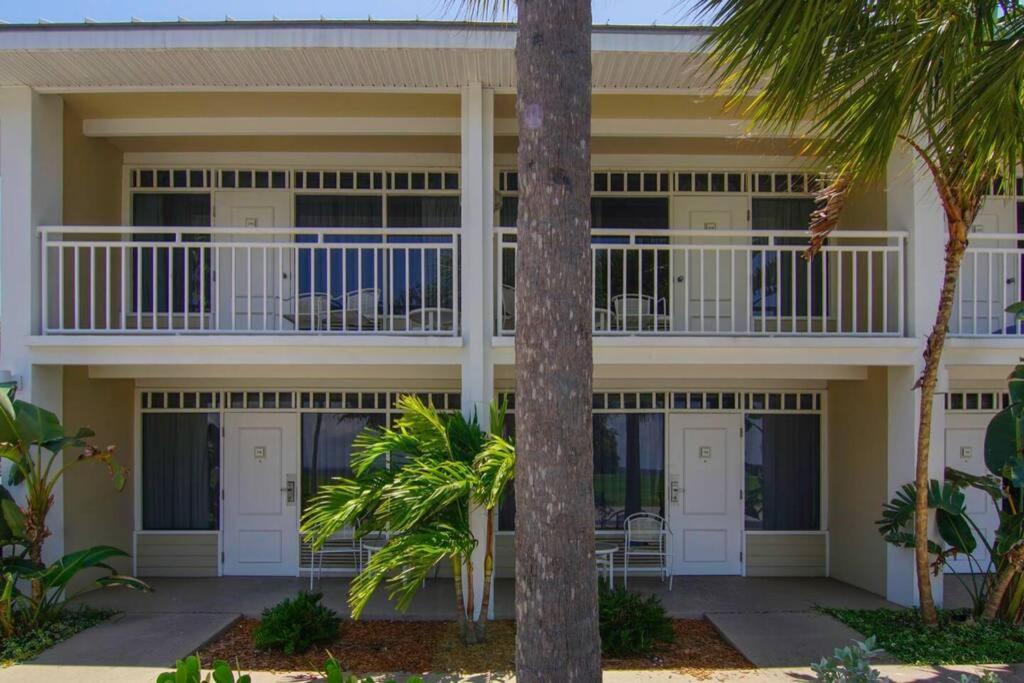 Sea Spray, Studio 114, Beach Steps Away! Pool+Wifi Ruskin Extérieur photo